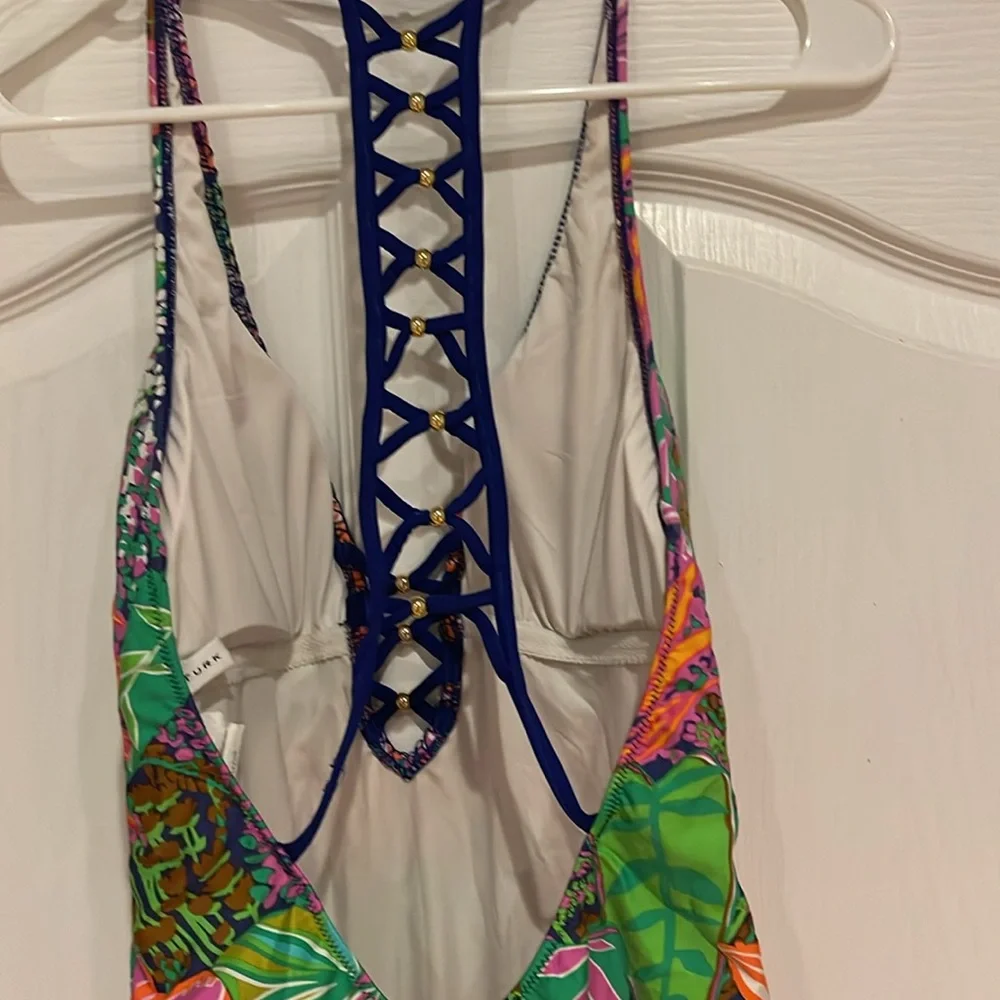 Trina Turk - Picture 4 of 6